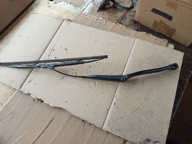 bontott NISSAN PRIMERA Jobb első Ablaktörlő Kar