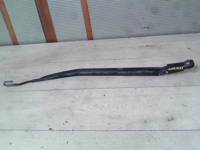 bontott NISSAN PRIMERA Jobb első Ablaktörlő Kar