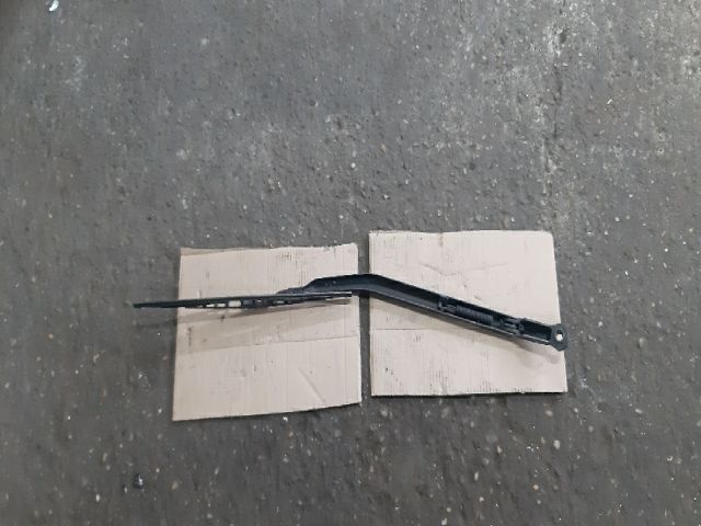 bontott NISSAN PRIMERA Jobb első Ablaktörlő Kar