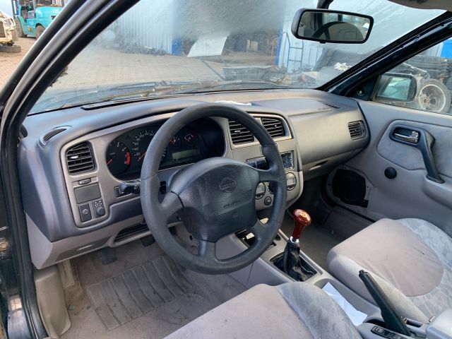 bontott NISSAN PRIMERA Jobb első Biztonsági Öv