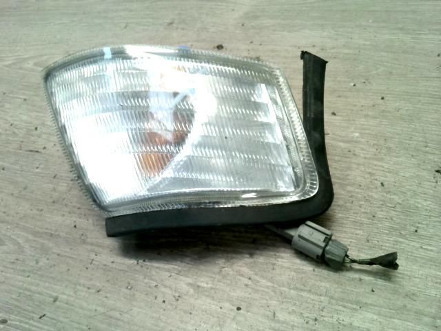 bontott NISSAN PRIMERA Jobb első Irányjelző