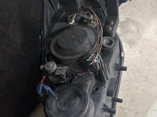 bontott NISSAN PRIMERA Jobb első Lámpabúra