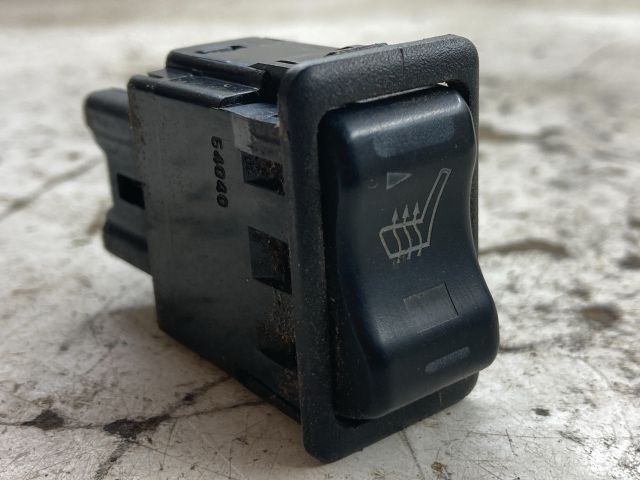 bontott NISSAN PRIMERA Jobb első Ülésfűtés Kapcsoló