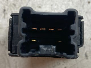 bontott NISSAN PRIMERA Jobb első Ülésfűtés Kapcsoló