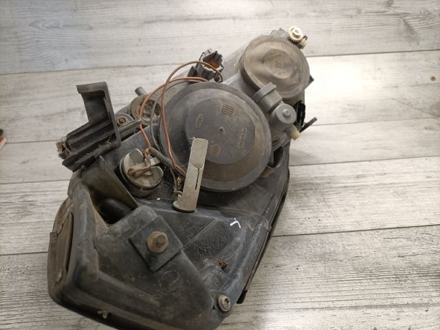 bontott NISSAN PRIMERA Jobb Fényszóró