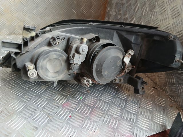 bontott NISSAN PRIMERA Jobb Fényszóró