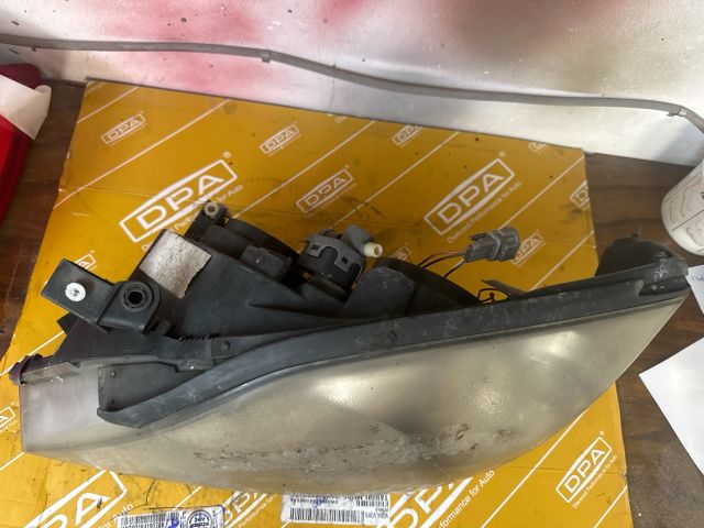 bontott NISSAN PRIMERA Jobb Fényszóró