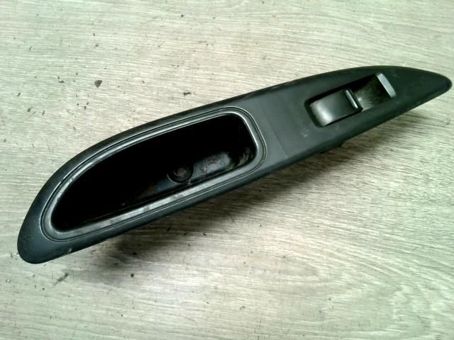 bontott NISSAN PRIMERA Jobb hátsó Ablakemelő Kapcsoló