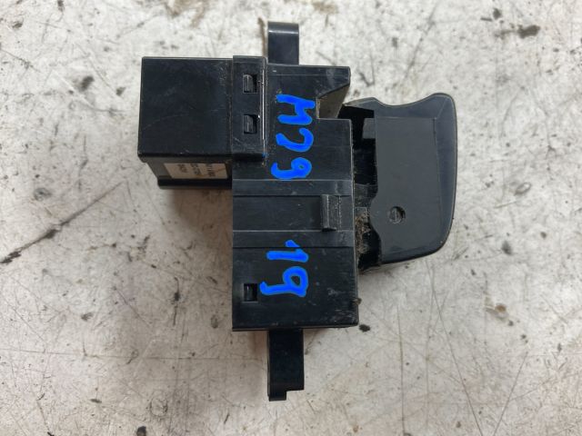 bontott NISSAN PRIMERA Jobb hátsó Ablakemelő Kapcsoló