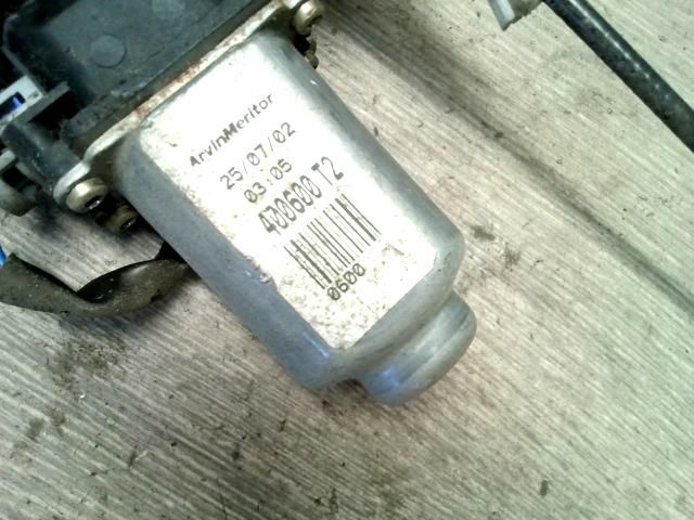 bontott NISSAN PRIMERA Jobb hátsó Ablakemelő Szerkezet (Elektromos)