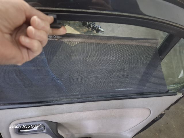 bontott NISSAN PRIMERA Jobb hátsó Ajtó (Részeivel)