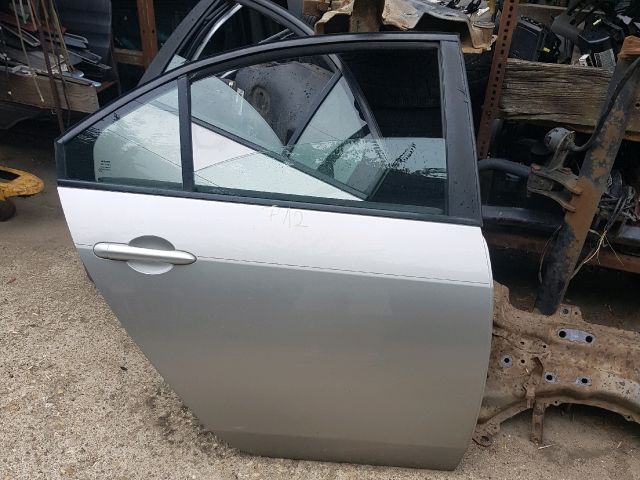 bontott NISSAN PRIMERA Jobb hátsó Ajtó (Részeivel)