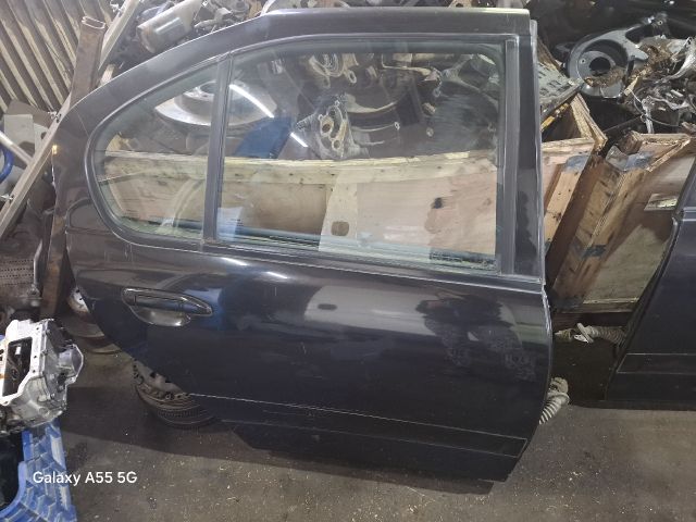 bontott NISSAN PRIMERA Jobb hátsó Ajtó (Részeivel)