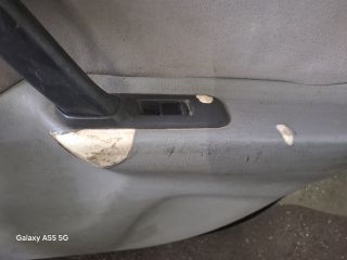 bontott NISSAN PRIMERA Jobb hátsó Ajtó (Részeivel)
