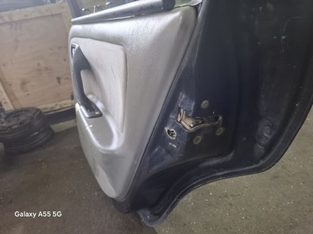 bontott NISSAN PRIMERA Jobb hátsó Ajtó (Részeivel)