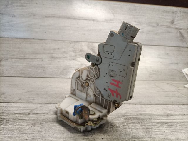 bontott NISSAN PRIMERA Jobb hátsó Ajtózár