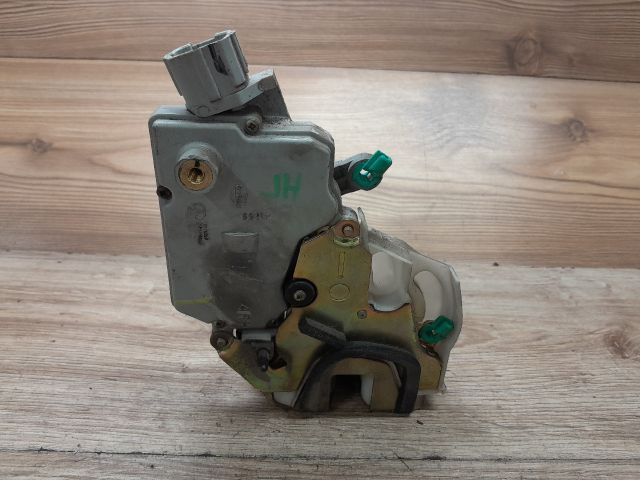 bontott NISSAN PRIMERA Jobb hátsó Ajtózár