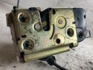 bontott NISSAN PRIMERA Jobb hátsó Ajtózár