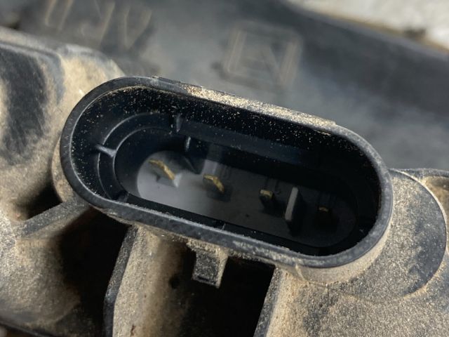 bontott NISSAN PRIMERA Jobb hátsó Ajtózár