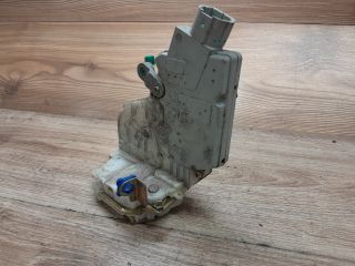 bontott NISSAN PRIMERA Jobb hátsó Ajtózár