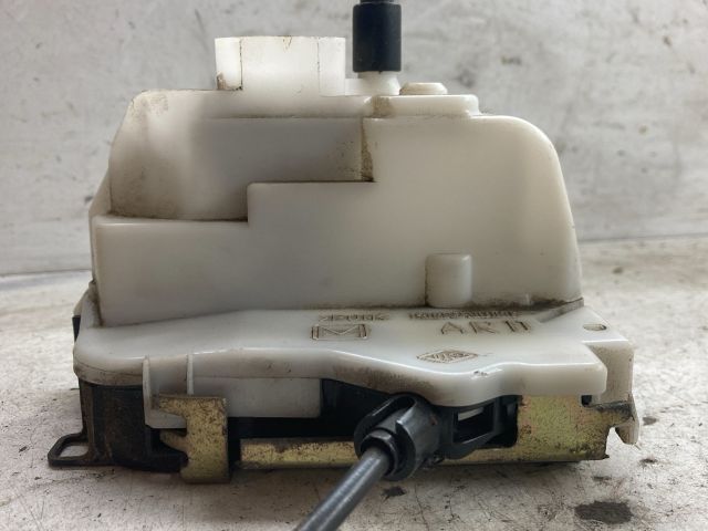 bontott NISSAN PRIMERA Jobb hátsó Ajtózár