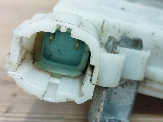 bontott NISSAN PRIMERA Jobb hátsó Ajtózár