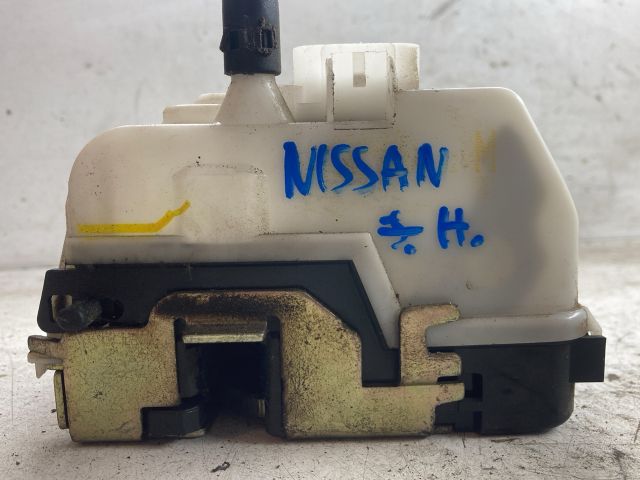 bontott NISSAN PRIMERA Jobb hátsó Ajtózár