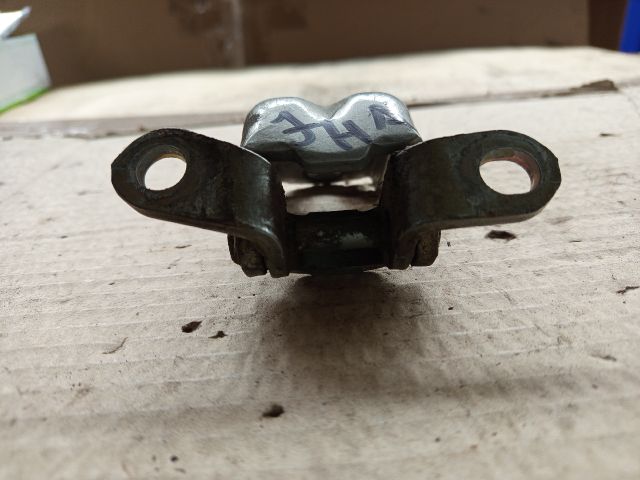 bontott NISSAN PRIMERA Jobb hátsó Alsó Zsanér