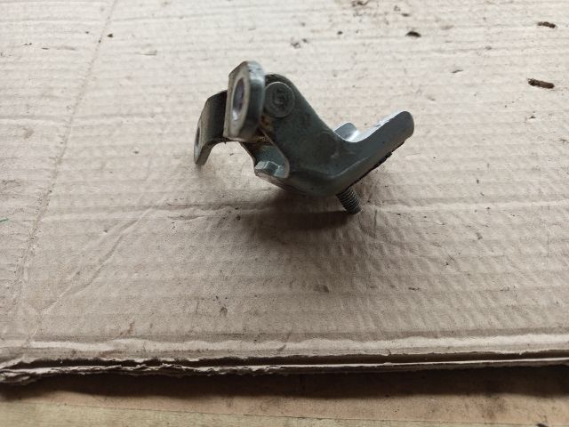 bontott NISSAN PRIMERA Jobb hátsó Felső Zsanér