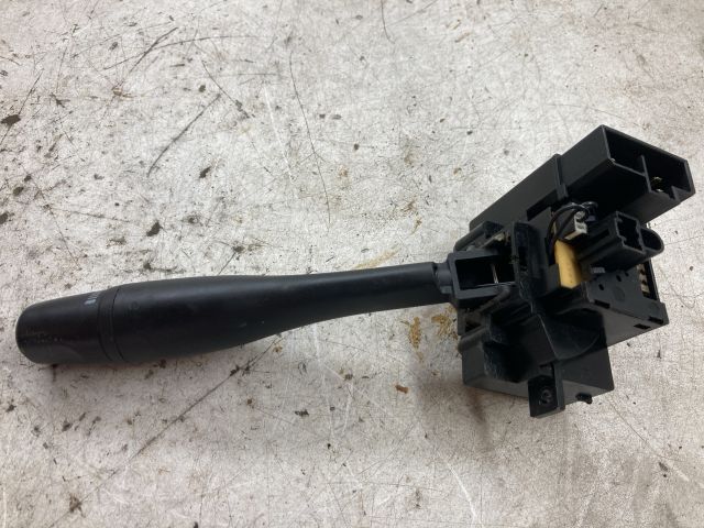 bontott NISSAN PRIMERA Jobb Kormánykapcsoló Ablaktörlő