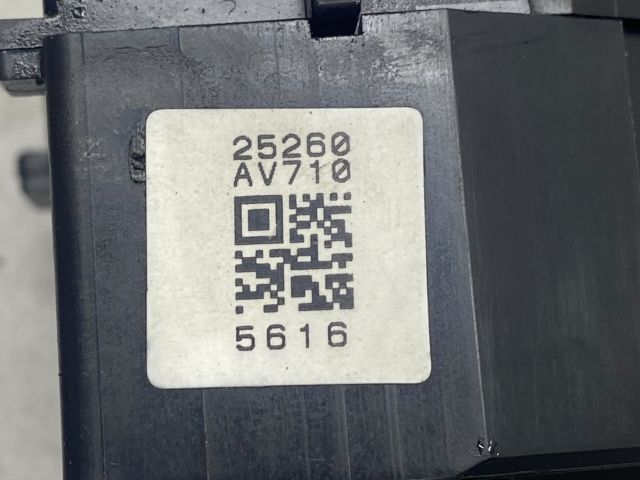 bontott NISSAN PRIMERA Jobb Kormánykapcsoló Ablaktörlő