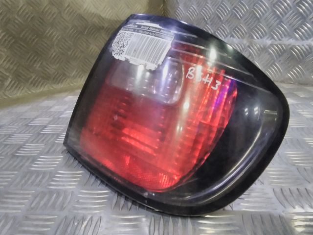bontott NISSAN PRIMERA Jobb Külső Hátsó Lámpa