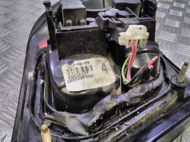 bontott NISSAN PRIMERA Jobb Külső Hátsó Lámpa