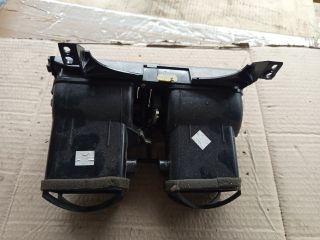 bontott NISSAN PRIMERA Középső Szellőző