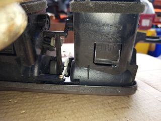 bontott NISSAN PRIMERA Középső Szellőző