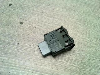 bontott NISSAN PRIMERA Központizár Kapcsoló