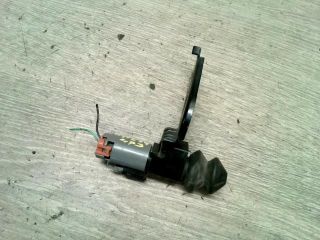 bontott NISSAN PRIMERA Motorháztető Ajtó Kapcsoló