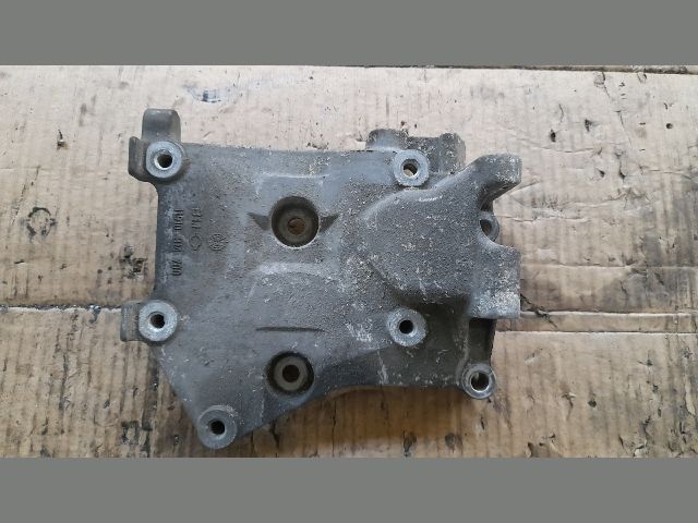 bontott NISSAN PRIMERA Tartó Bak