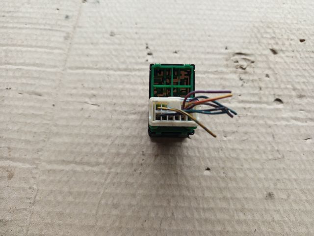 bontott NISSAN PRIMERA Tükör Állító Elektronika