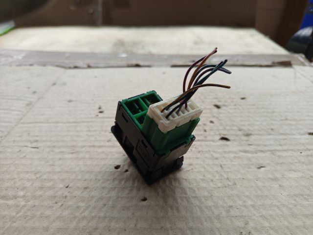 bontott NISSAN PRIMERA Tükör Állító Elektronika