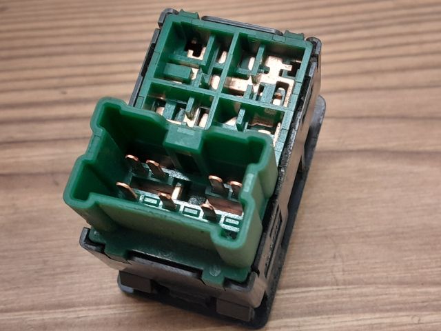 bontott NISSAN PRIMERA Tükör Kapcsoló