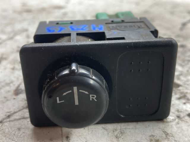 bontott NISSAN PRIMERA Tükör Kapcsoló