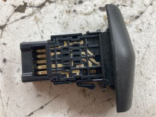 bontott NISSAN PRIMERA Vészvillogó Kapcsoló