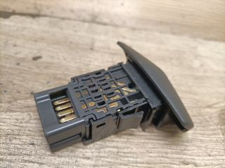 bontott NISSAN PRIMERA Vészvillogó Kapcsoló