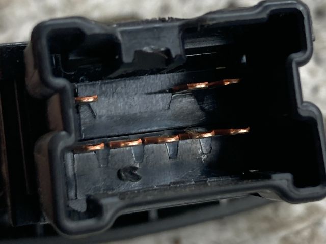 bontott NISSAN PRIMERA Vészvillogó Kapcsoló