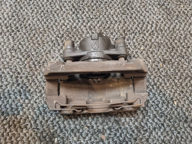 bontott NISSAN PULSAR Jobb első Féknyereg Munkahengerrel