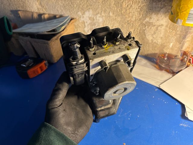 bontott NISSAN PULSAR ABS Kocka