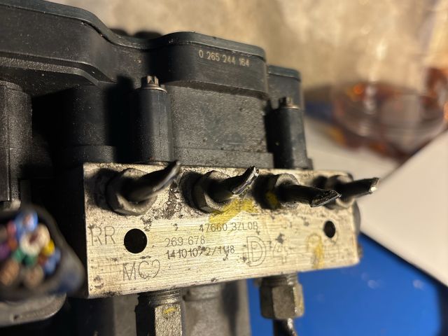 bontott NISSAN PULSAR ABS Kocka