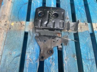 bontott NISSAN PULSAR Akkumulátor Tartó