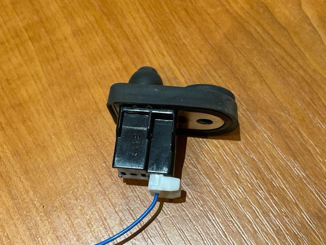 bontott NISSAN PULSAR Bal első Ajtó Nyitás Érzékelő